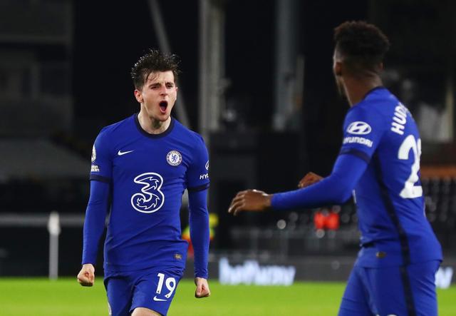 羽毛球国羽全队备战全英赛